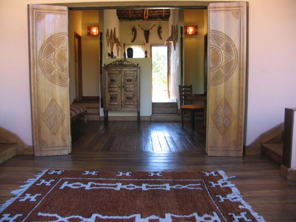 Le Zahir Lodge Ambatoloaka  Bagian luar foto