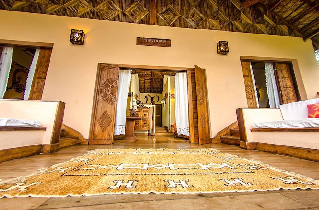 Le Zahir Lodge Ambatoloaka  Ruang foto