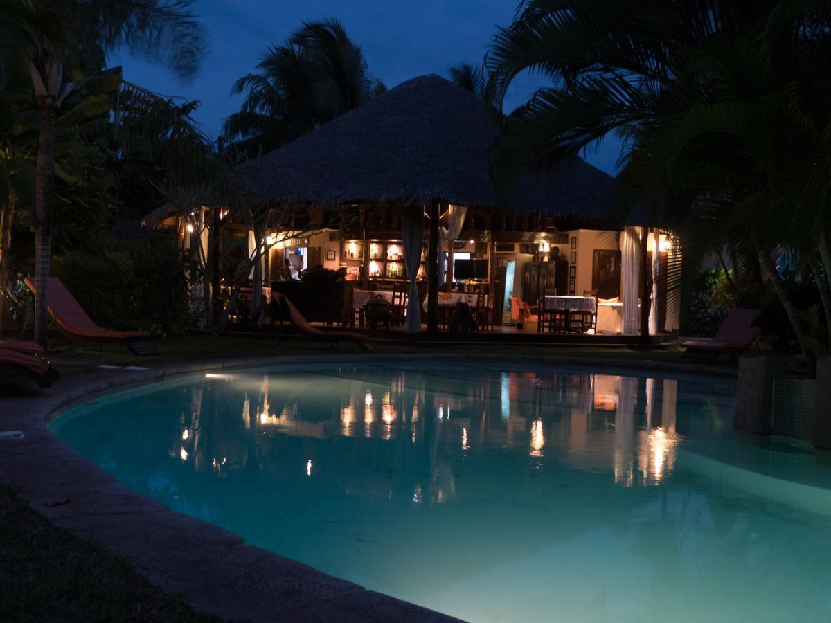 Le Zahir Lodge Ambatoloaka  Bagian luar foto
